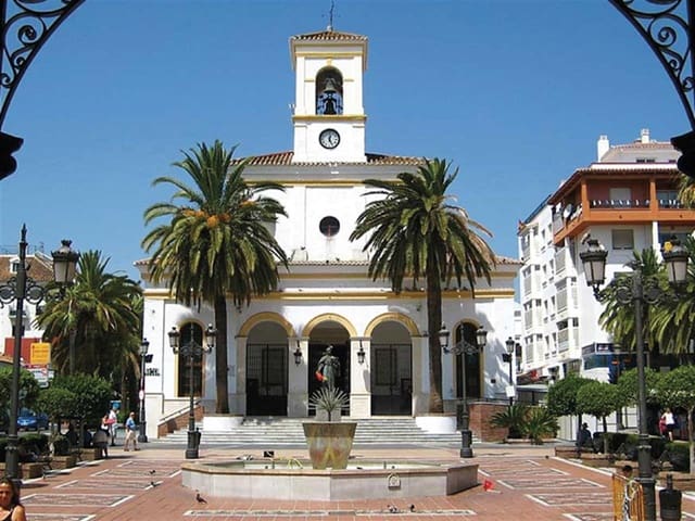 2 sypialnia Apartament na sprzedaż w Atalaya-Isdabe, Estepona z basenem - 475 000 € (Ref: 7571103)