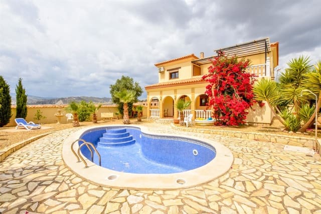 3 soveværelse Villa til salg i El Cucador, Zurgena med swimmingpool - € 299.000 (Ref: 7779546)