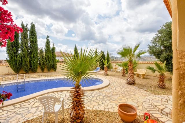 3 soveværelse Villa til salg i El Cucador, Zurgena med swimmingpool - € 299.000 (Ref: 7779546)