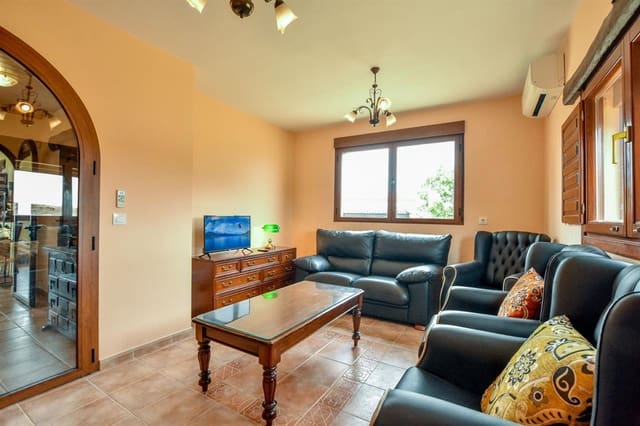 3 soveværelse Villa til salg i El Cucador, Zurgena med swimmingpool - € 299.000 (Ref: 7779546)