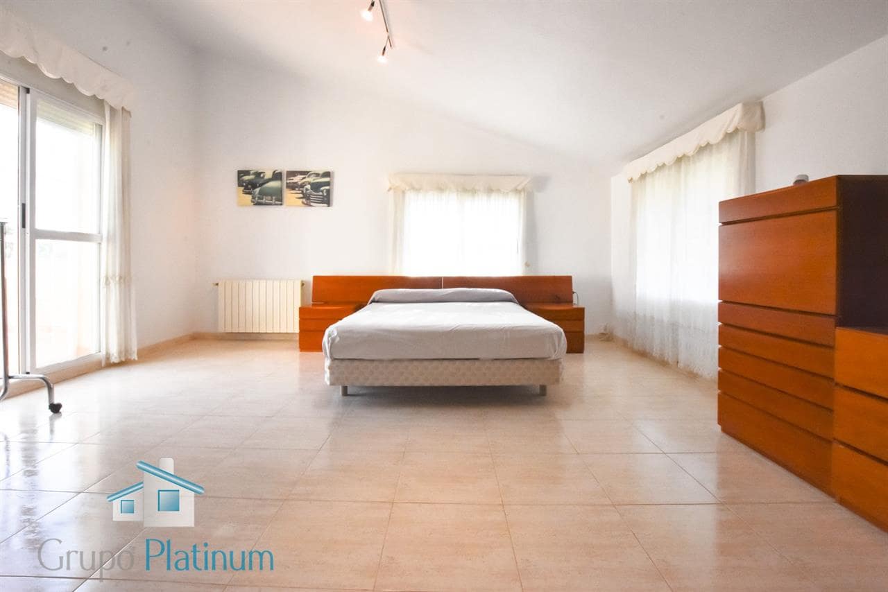 5 chambre Villa/Maison à vendre à Purias avec piscine - 499 900 € (Ref: 7866012)