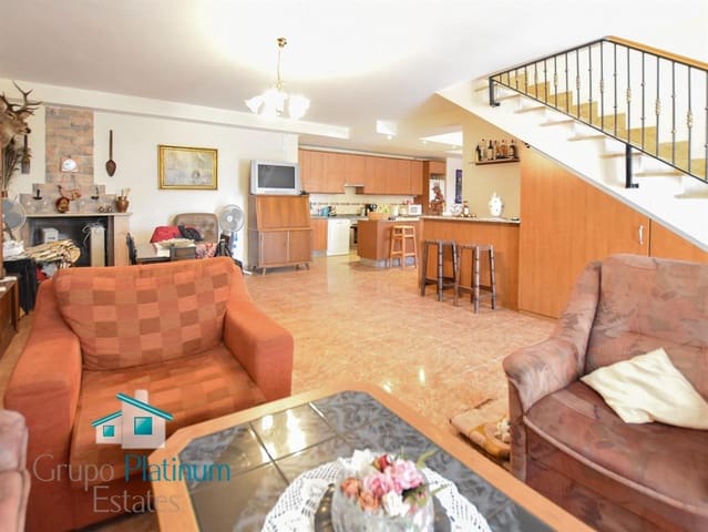 3 soveværelse Villa til salg i Urcal, Huércal-Overa med swimmingpool - € 285.000 (Ref: 8121144)