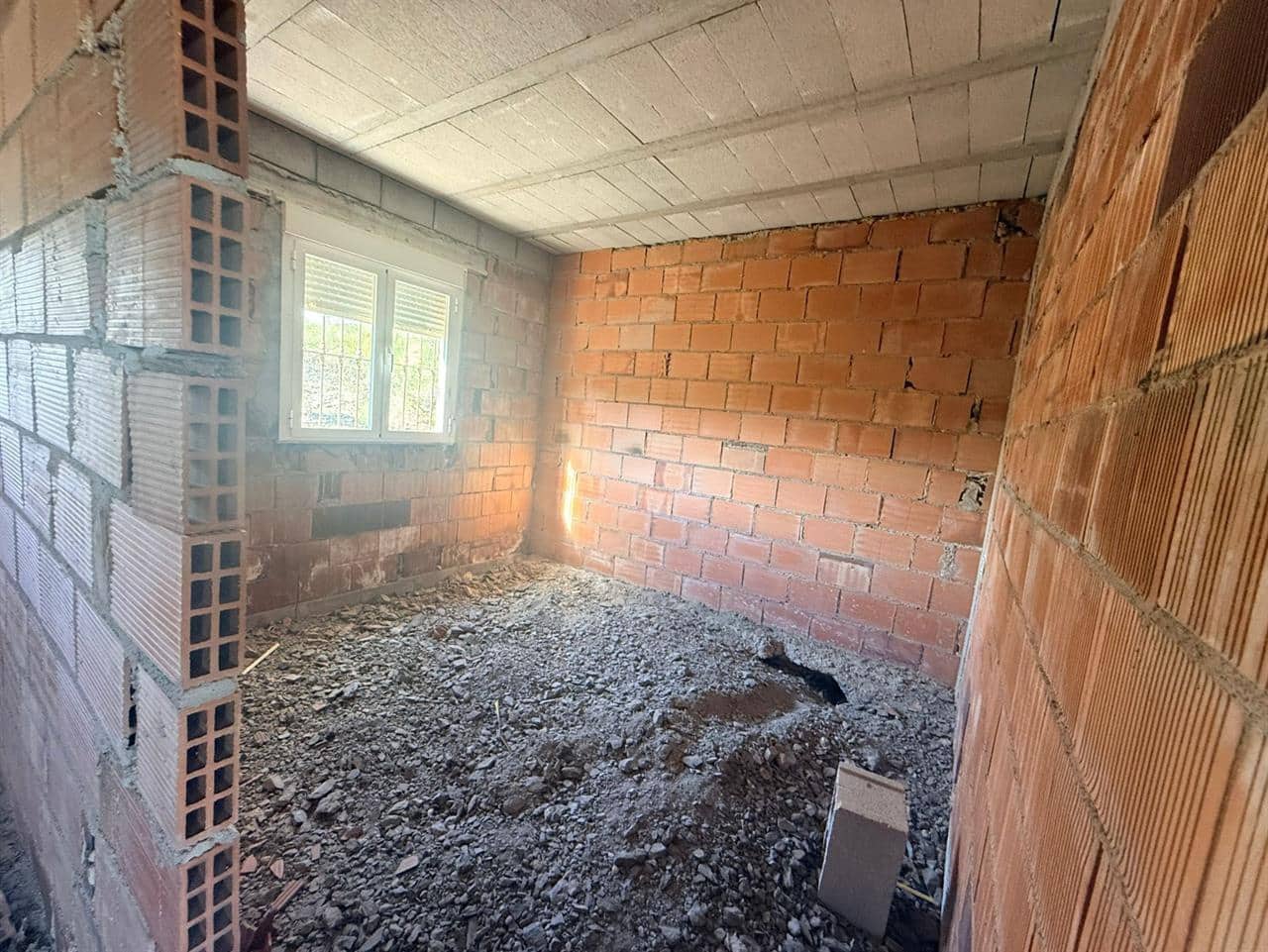 3 slaapkamer Villa te koop in Saliente Bajo (Albox) - € 99.000 (Ref: 8166826)