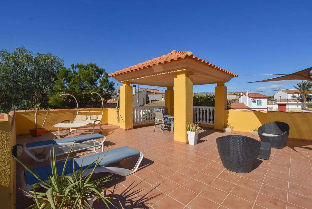 4 soveværelse Villa til salg i El Largo med swimmingpool - € 249.500 (Ref: 8197790)