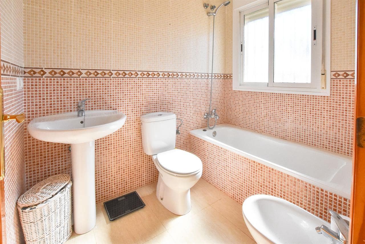 4 soveværelse Villa til salg i El Largo med swimmingpool - € 249.500 (Ref: 8197790)