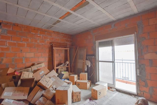 1 sovrum Radhus till salu i Santopétar, Taberno - 35 000 € (Ref: 8211030)