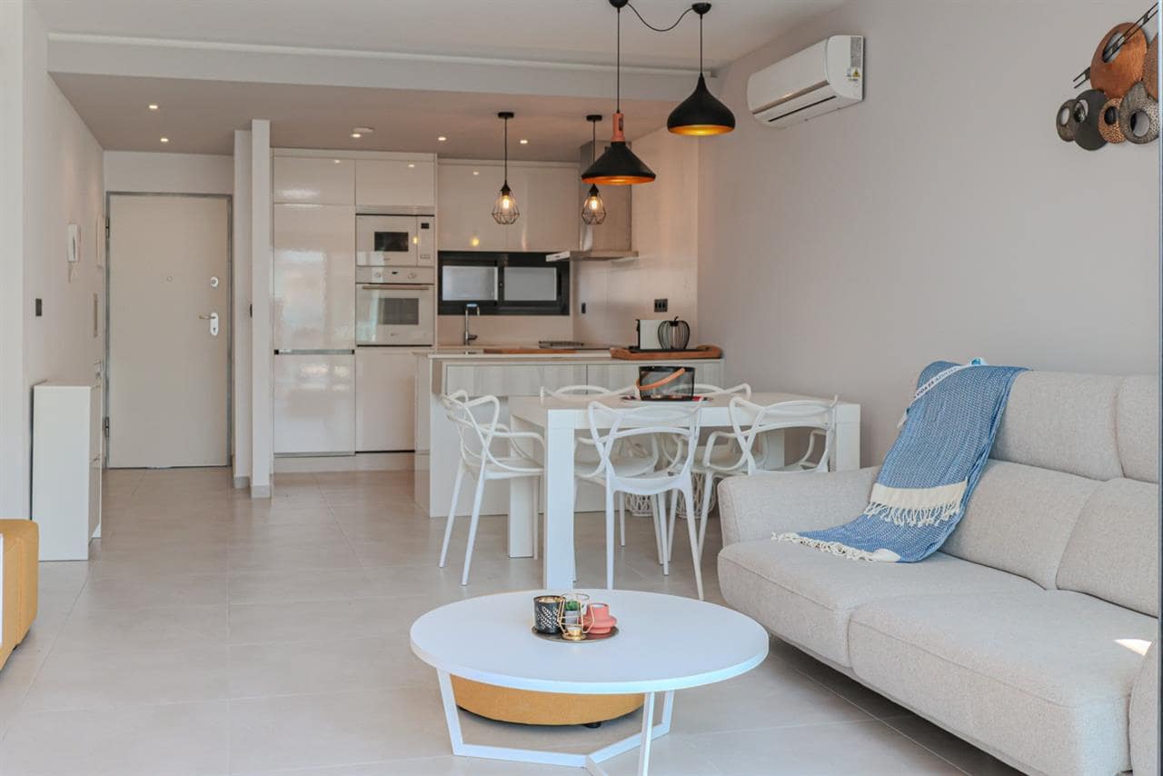 3 bedroom Apartment for sale in El Raso with pool - € 295,000 (Ref: 8370671)