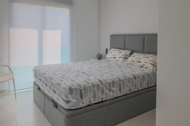 Apartamento de 3 habitaciones en El Raso, Guardamar del Segura en venta con piscina - 295.000 € (Ref: 8370671)