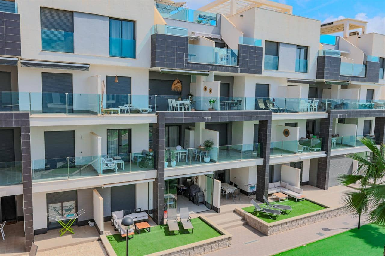 3 bedroom Apartment for sale in El Raso with pool - € 295,000 (Ref: 8370671)