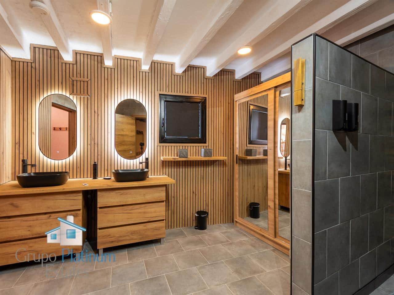 6 makuuhuone Huvila myytävänä paikassa Antas mukana uima-altaan - 675 000 € (Ref: 8399494)