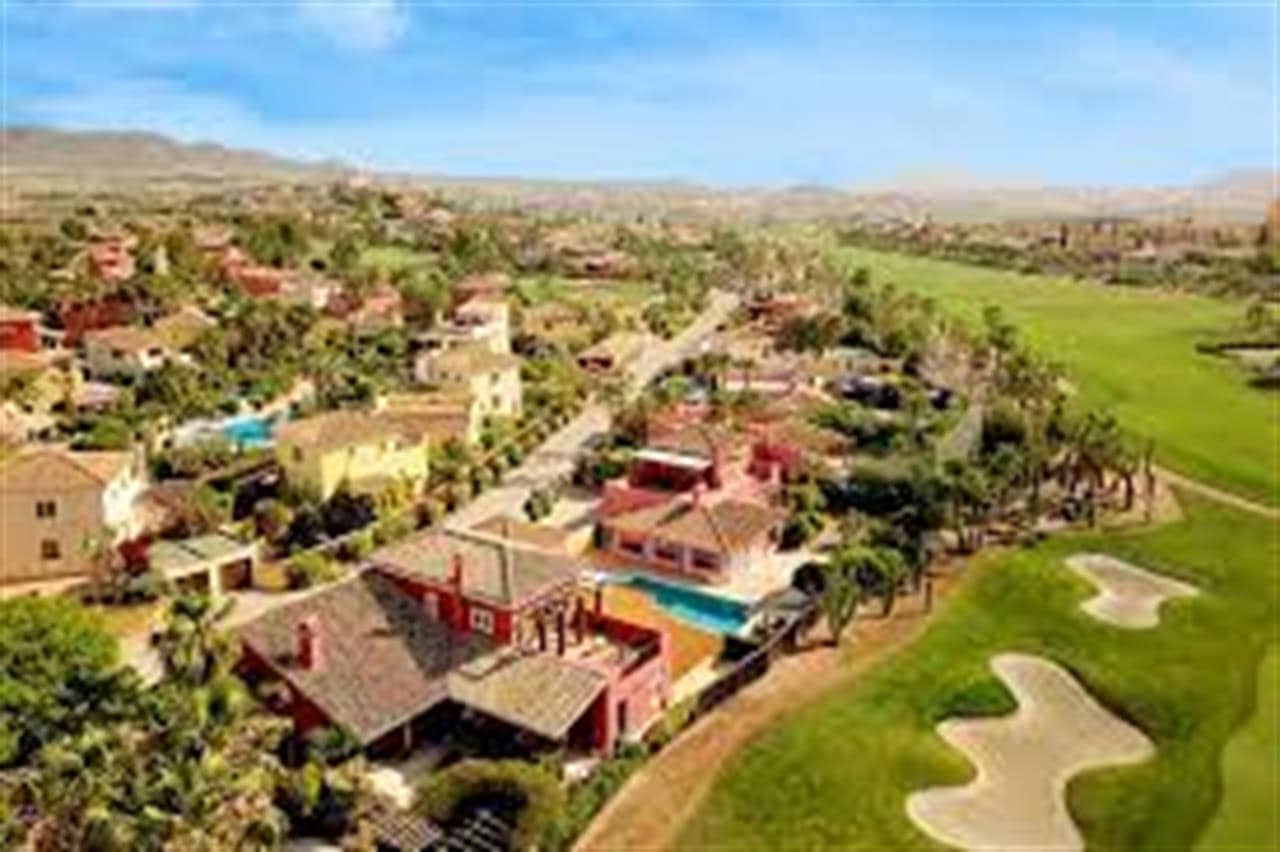 4 soveværelse Villa til salg i Desert Springs med swimmingpool - € 406.850 (Ref: 8409492)