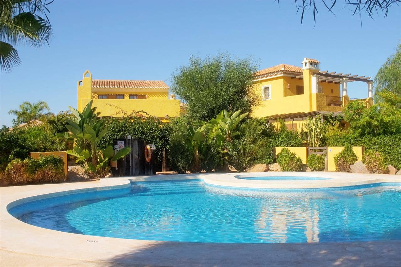 4 soveværelse Villa til salg i Desert Springs med swimmingpool - € 406.850 (Ref: 8409492)