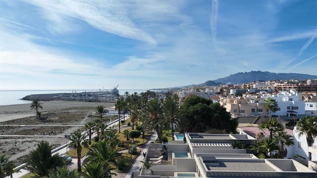 3 chambre Appartement à vendre à Las Marinas - Pueblo Laguna, Vera avec piscine - 430 000 € (Ref: 8423016)