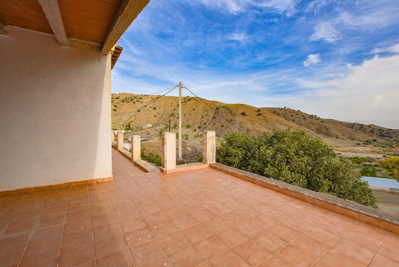 3 slaapkamer Villa te koop in Los Pardos - € 110.000 (Ref: 8424161)