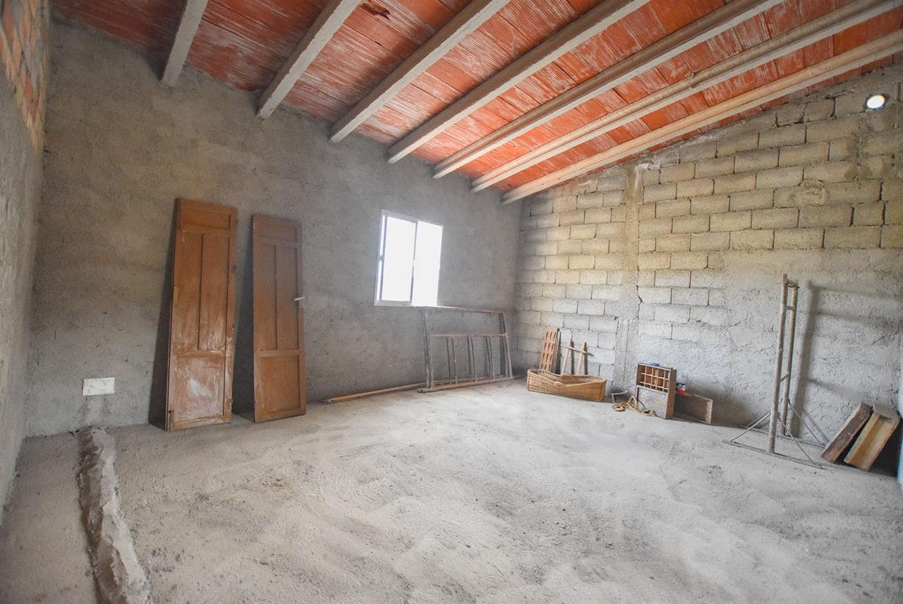 3 slaapkamer Villa te koop in Los Pardos - € 110.000 (Ref: 8424161)