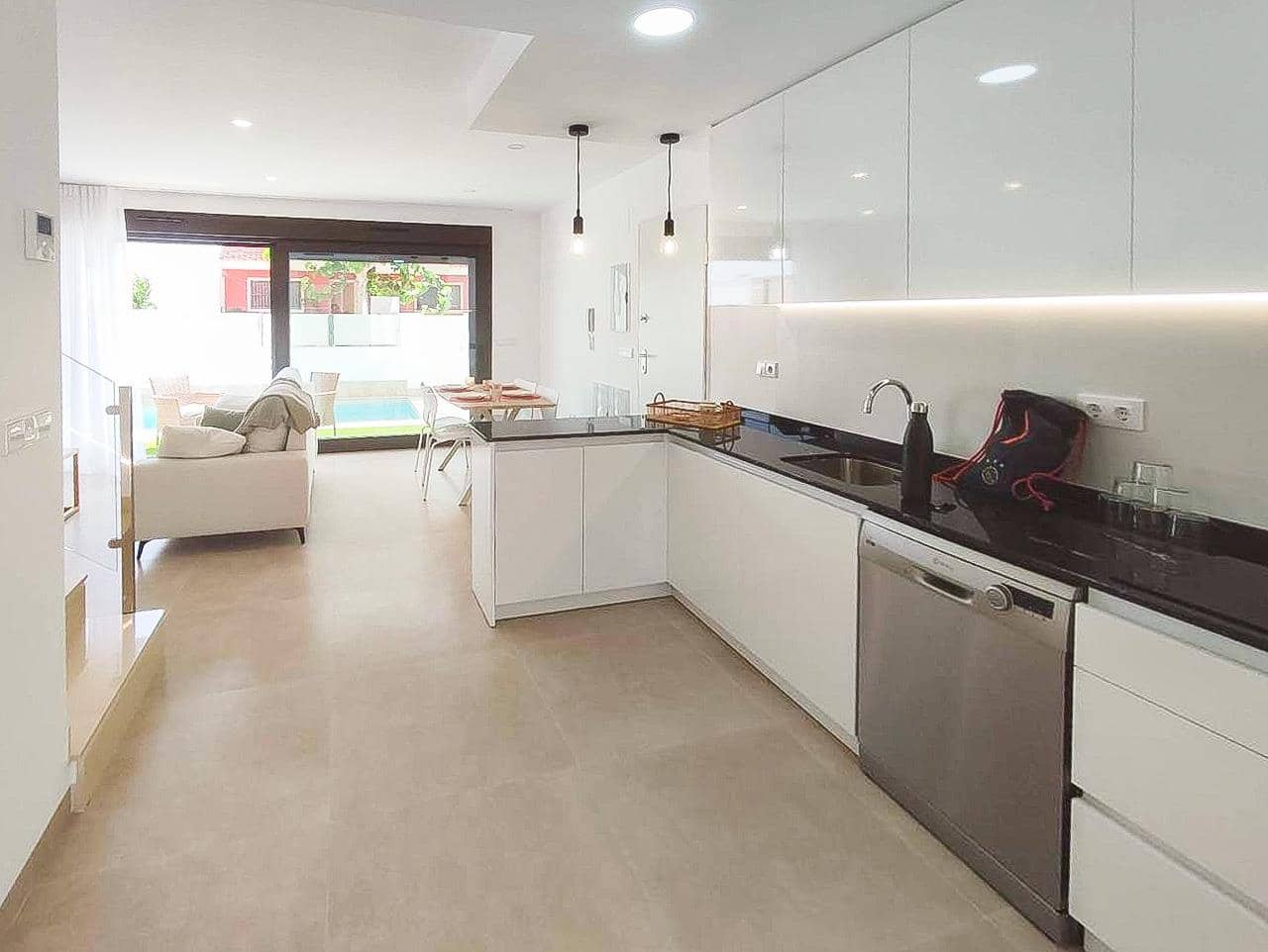 3 bedroom Villa for sale in San Pedro del Pinatar with pool - € 420,000 (Ref: 8473748)