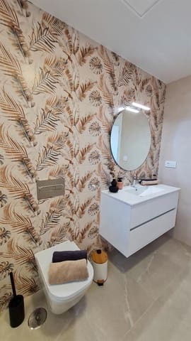 3 slaapkamer Villa te koop in San Pedro del Pinatar ciudad, San Pedro del Pinatar met zwembad - € 369.900 (Ref: 8485124)