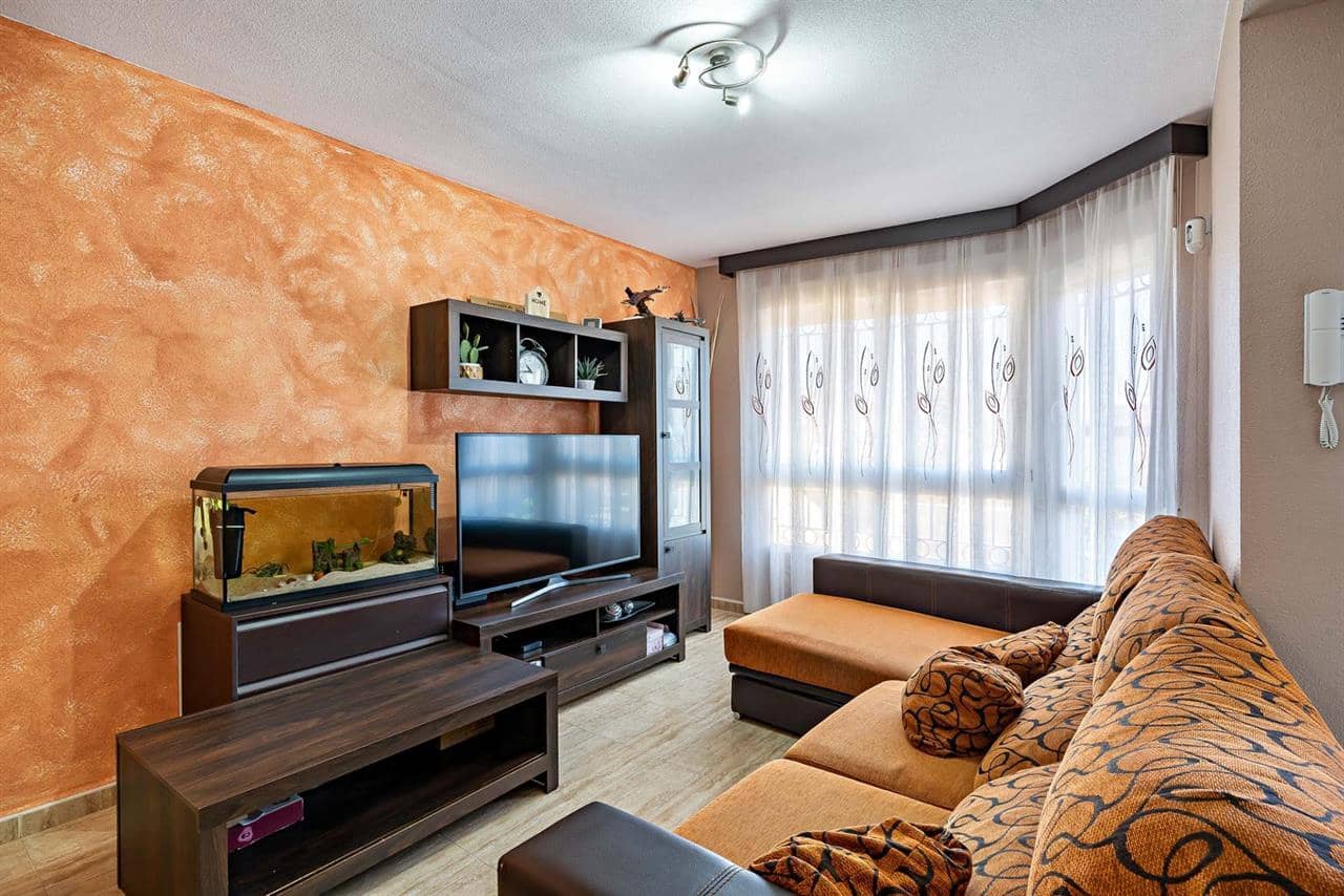 4 quarto Moradia em Banda para venda em Cuevas del Almanzora com garagem - 189 000 € (Ref: 8487319)