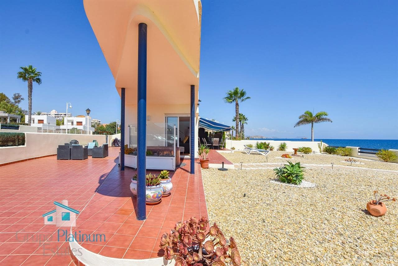 3 soveværelse Rækkehus til salg i El Pozo del Esparto med swimmingpool - € 475.000 (Ref: 8511498)