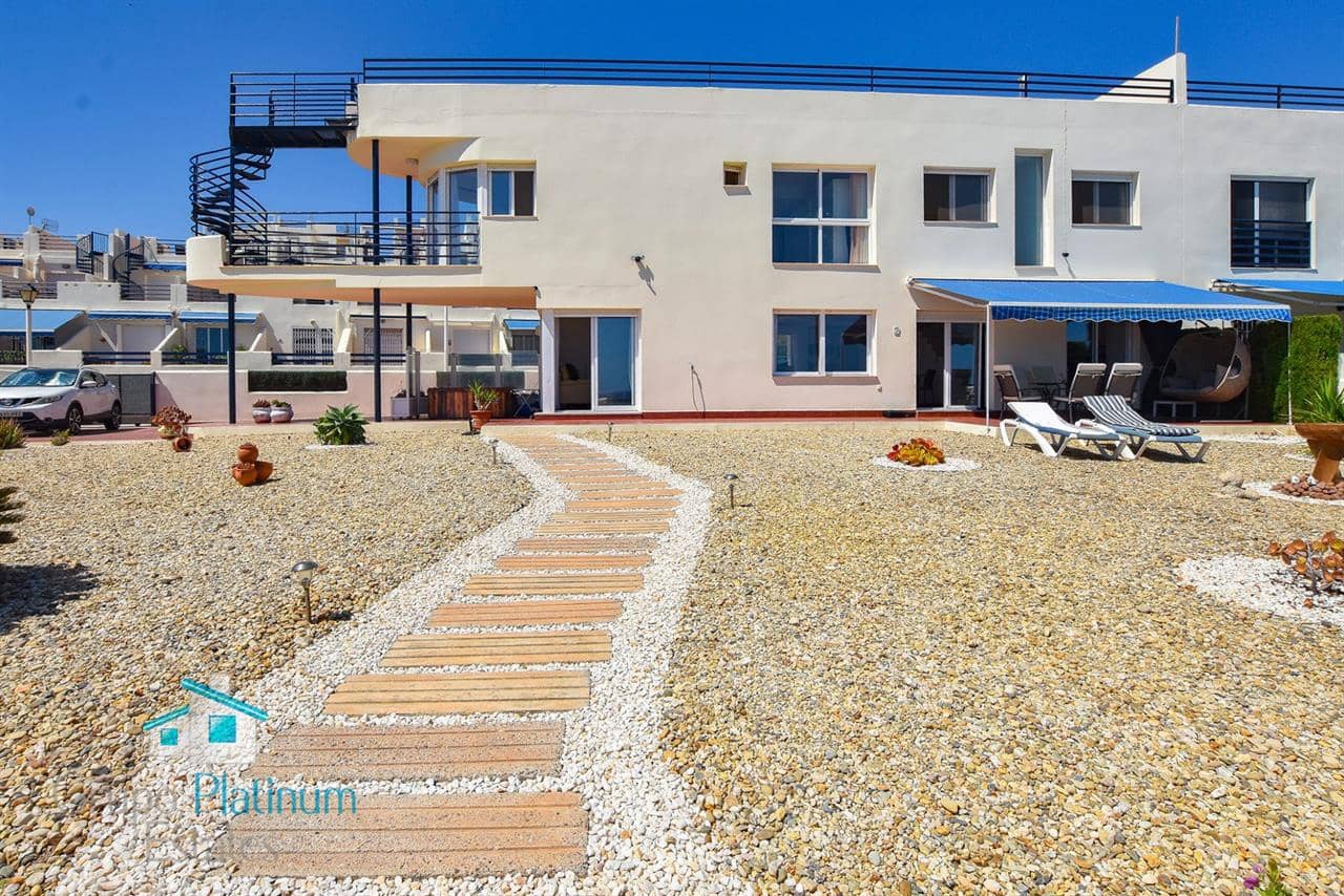 3 soveværelse Rækkehus til salg i El Pozo del Esparto med swimmingpool - € 475.000 (Ref: 8511498)