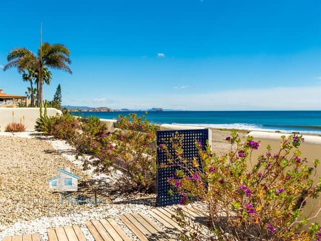 3 chambre Villa/Maison Mitoyenne à vendre à El Pozo del Esparto, Cuevas del Almanzora avec piscine - 475 000 € (Ref: 8511498)