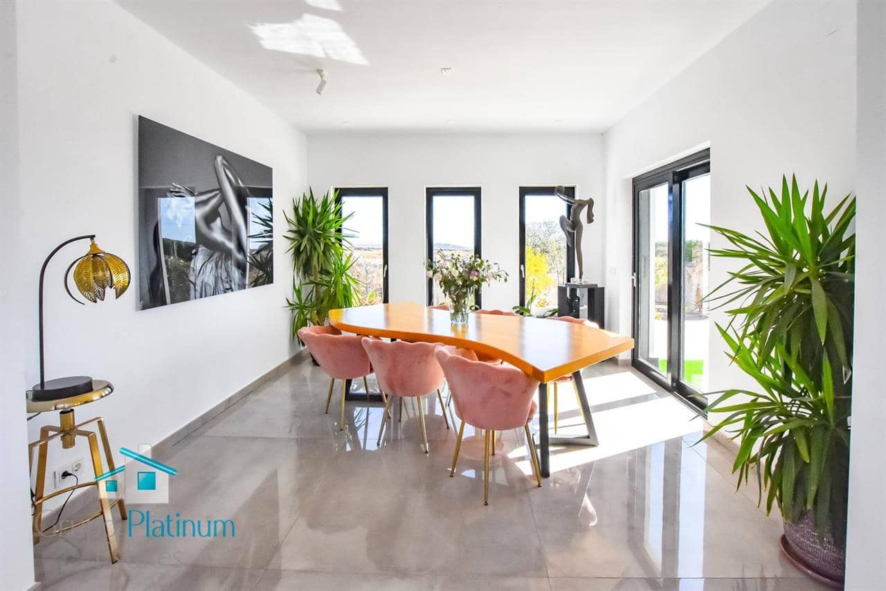 3 soveværelse Villa til salg i Pilar de Jaravia - € 795.000 (Ref: 8533742)