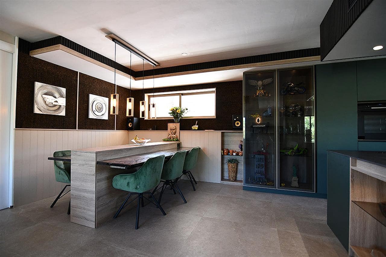 6 soveværelse Villa til salg i Vicar med swimmingpool - € 890.000 (Ref: 8550937)