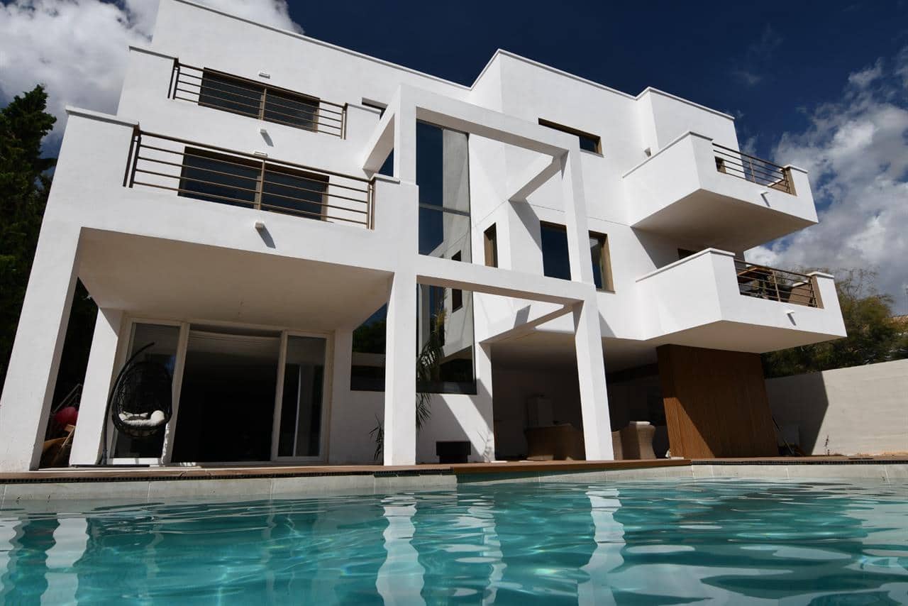 6 soveværelse Villa til salg i Vicar med swimmingpool - € 890.000 (Ref: 8550937)