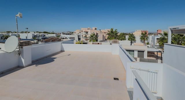 3 makuuhuone Rivitalo myytävänä paikassa Santiago de la Ribera, San Javier mukana uima-altaan - 410 000 € (Ref: 8573932)
