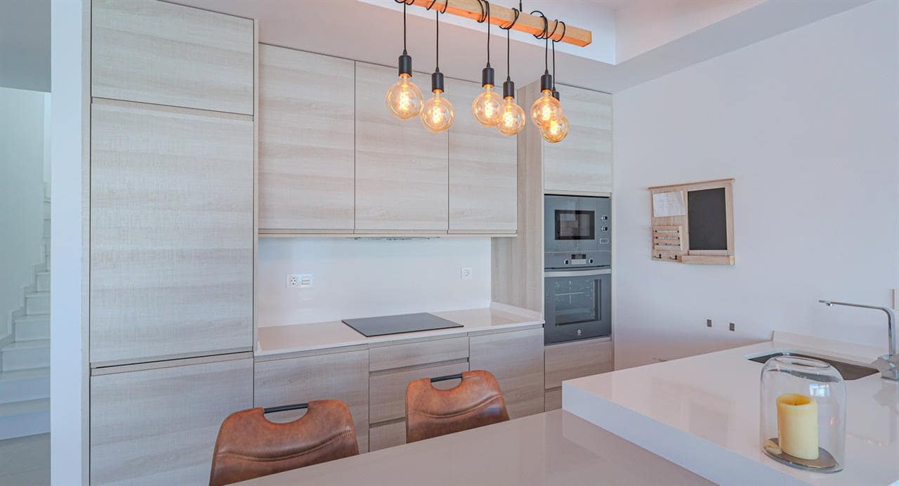 3 sypialnia Dom szeregowy na sprzedaż w Santiago de la Ribera z basenem - 410 000 € (Ref: 8573932)