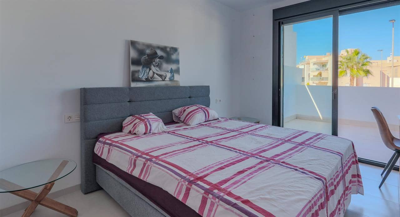 3 sypialnia Dom szeregowy na sprzedaż w Santiago de la Ribera z basenem - 410 000 € (Ref: 8573932)