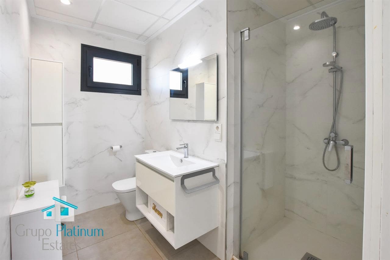 3 soveværelse Rækkehus til salg i San Juan de los Terreros med swimmingpool - € 299.999 (Ref: 8588383)