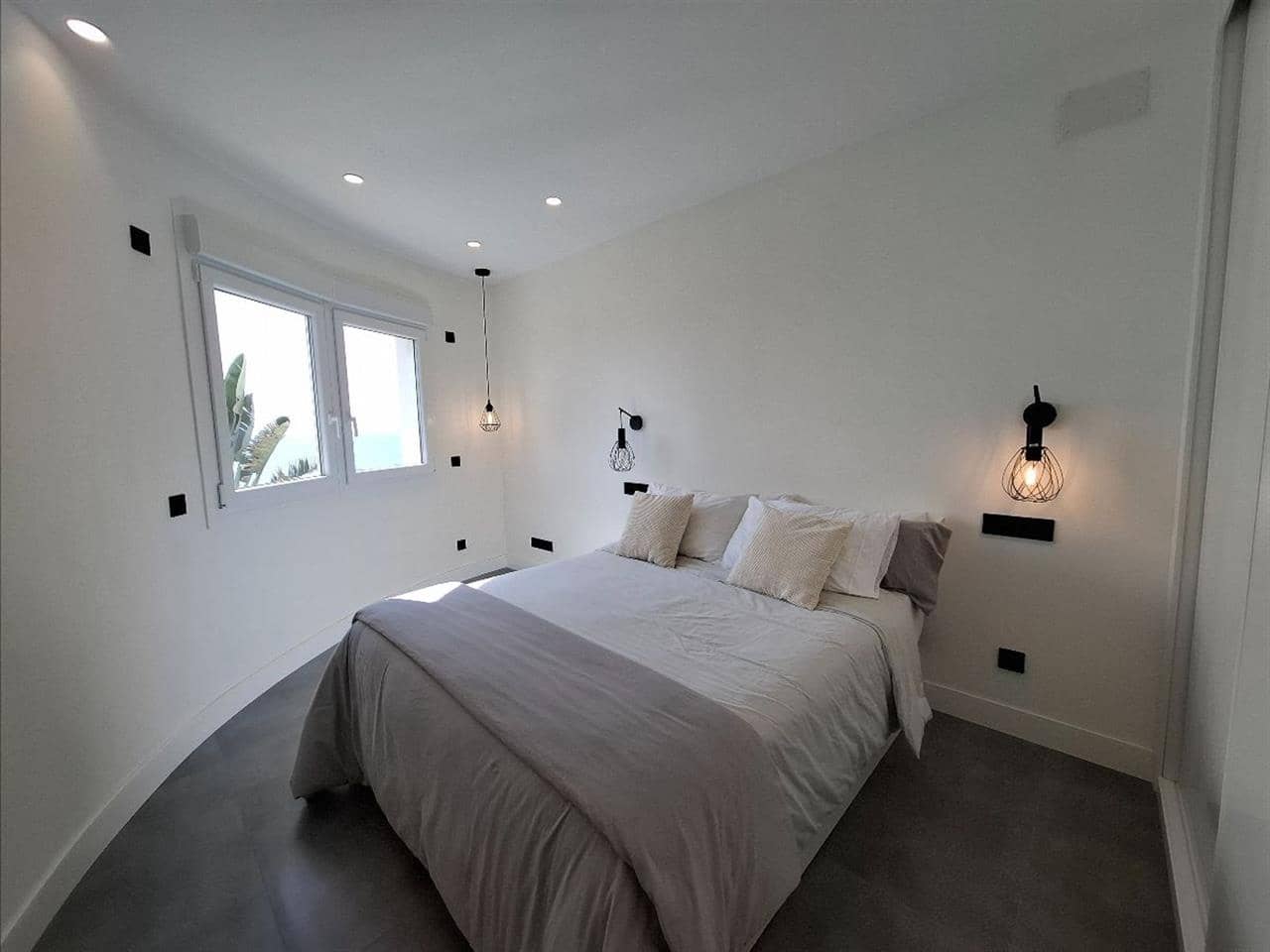 2 slaapkamer Appartement te koop in Calahonda met zwembad - € 550.000 (Ref: 8630003)