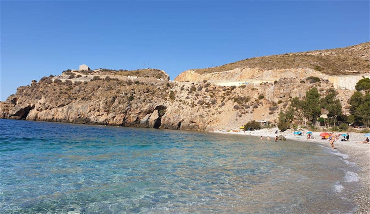 2 slaapkamer Appartement te koop in Calahonda met zwembad - € 550.000 (Ref: 8630003)