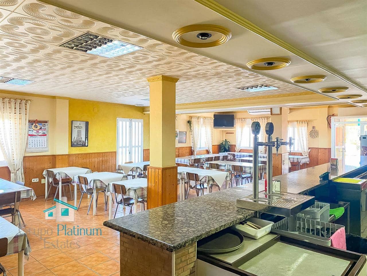 3 soverom Kommersiell til salgs i Pilar de Jaravia - € 270 000 (Ref: 8644804)