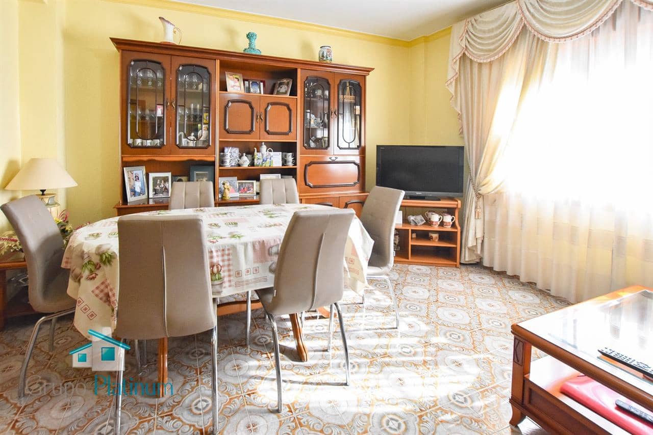 3 soverom Kommersiell til salgs i Pilar de Jaravia - € 270 000 (Ref: 8644804)