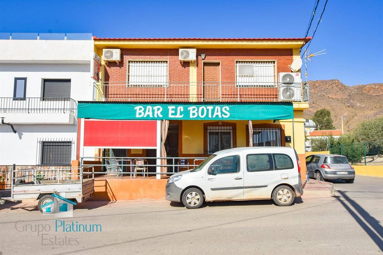 3 soverom Kommersiell til salgs i Pilar de Jaravia - € 270 000 (Ref: 8644804)