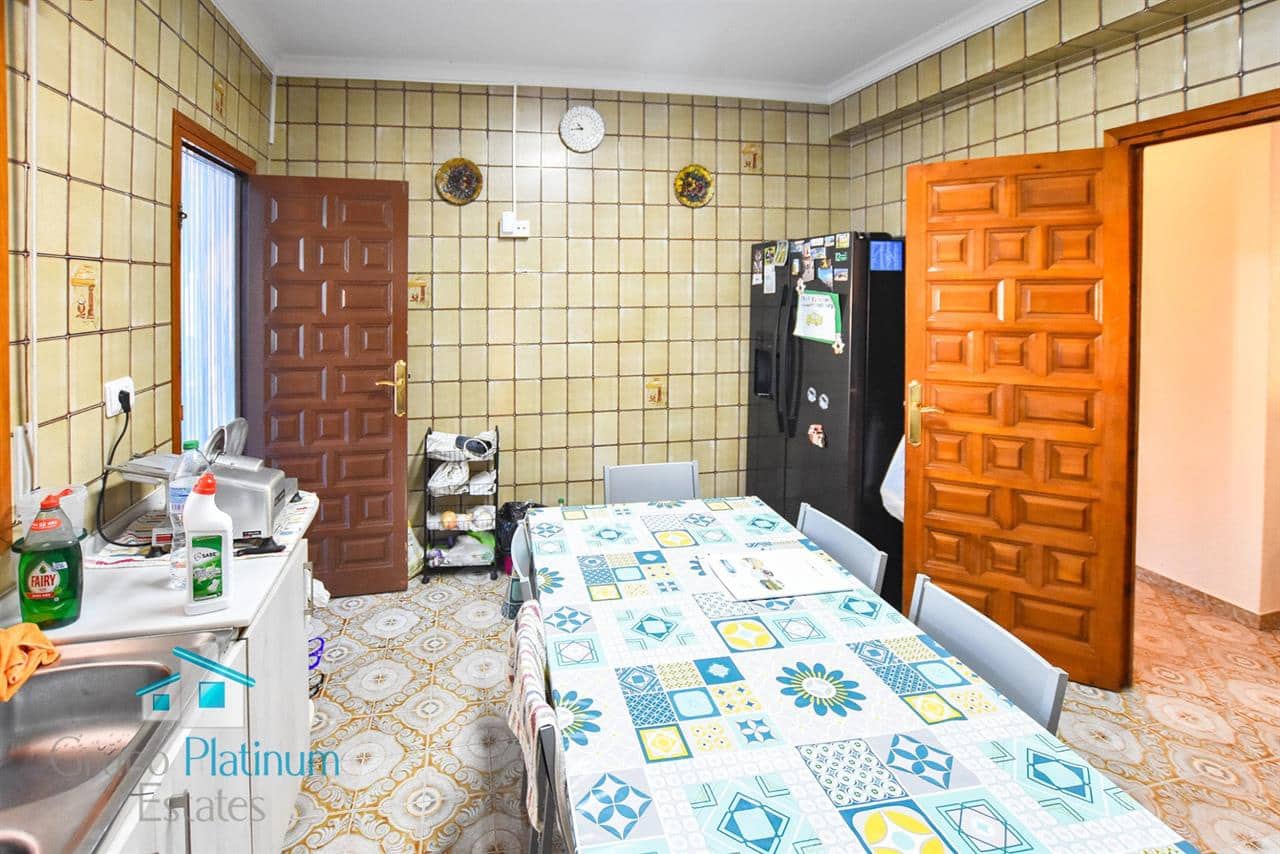 3 soverom Kommersiell til salgs i Pilar de Jaravia - € 270 000 (Ref: 8644804)