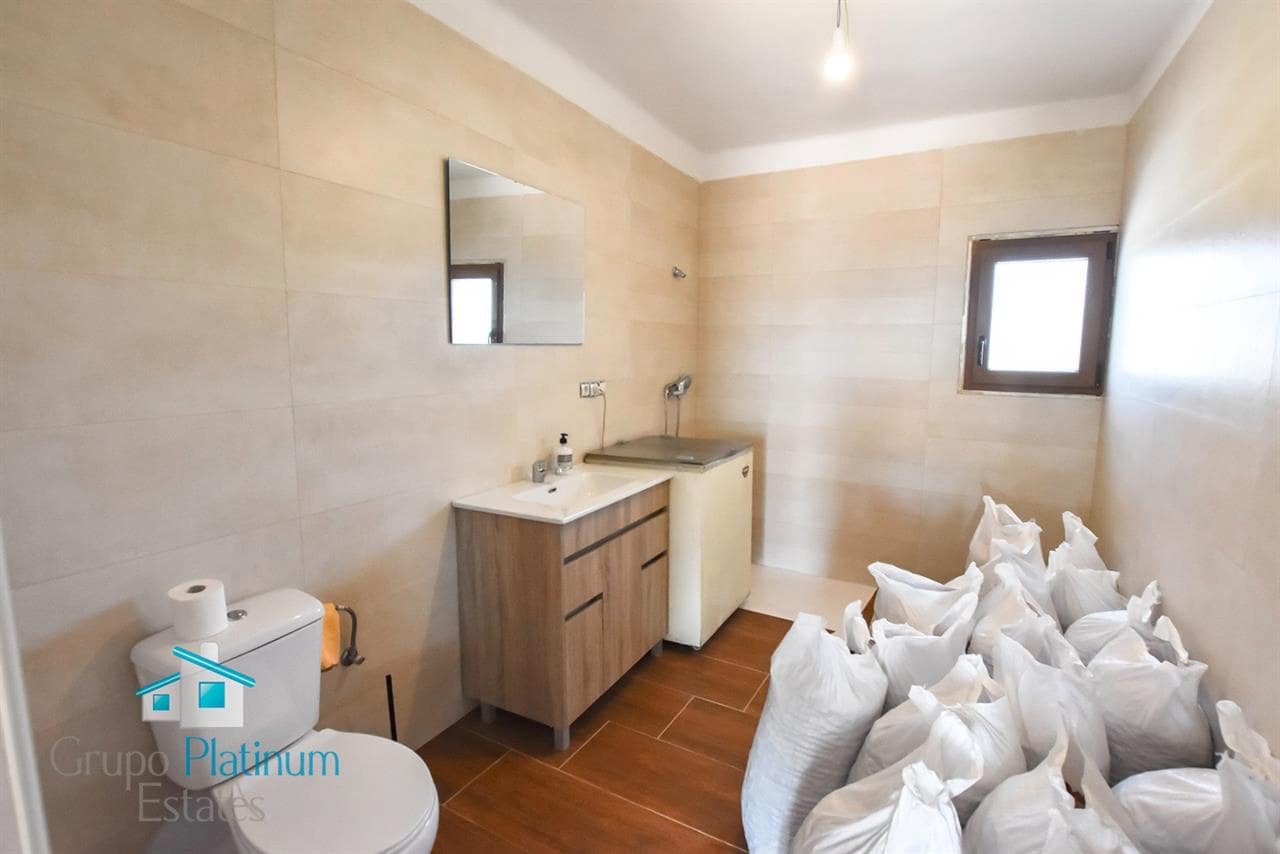 5 sovrum Villa till salu i Henares med pool - 259 000 € (Ref: 8645820)