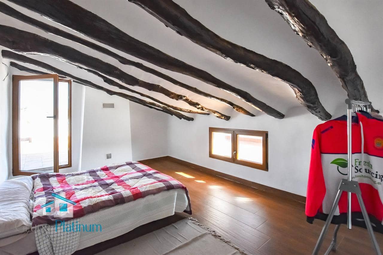 5 sovrum Villa till salu i Henares med pool - 259 000 € (Ref: 8645820)