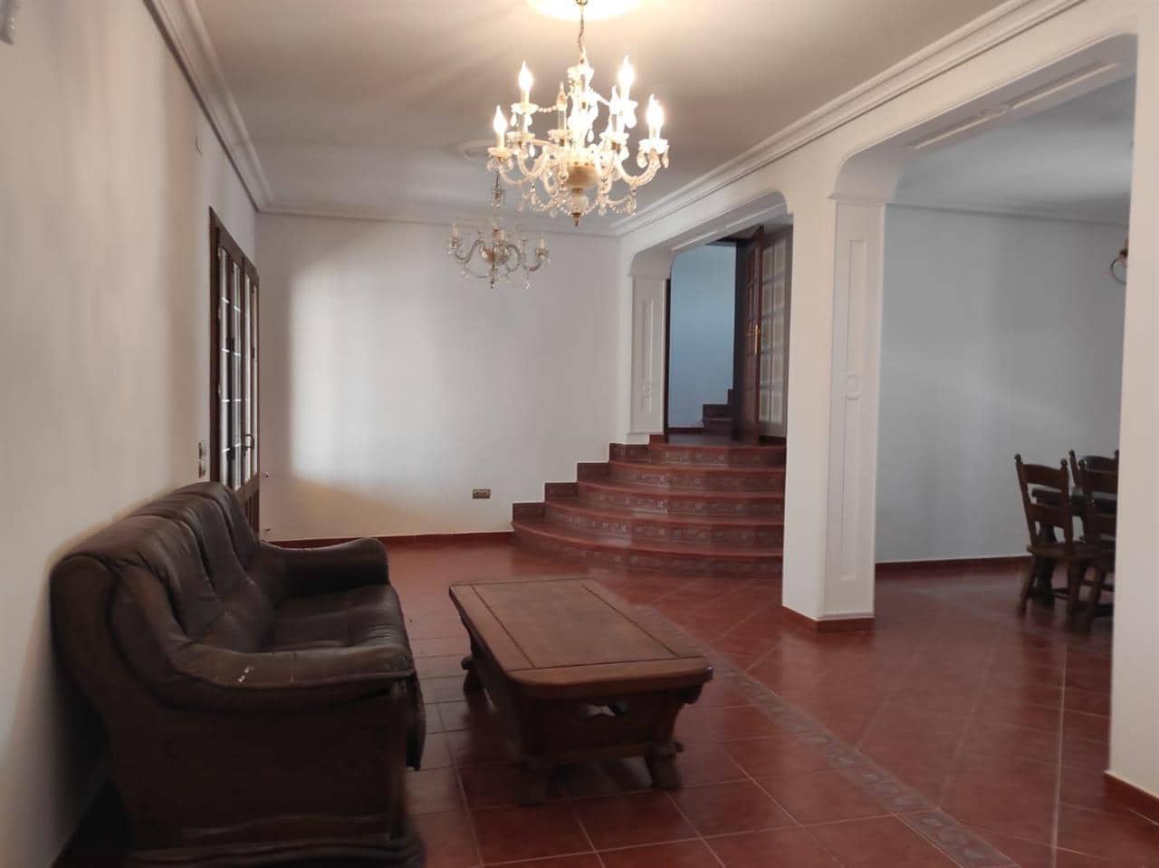 10 soveværelse Villa til salg i Cela - € 395.000 (Ref: 8671791)