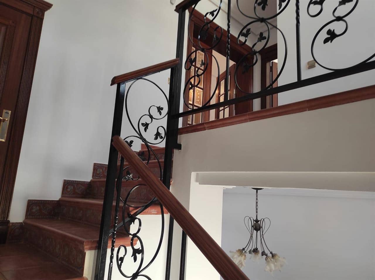 10 soveværelse Villa til salg i Cela - € 395.000 (Ref: 8671791)