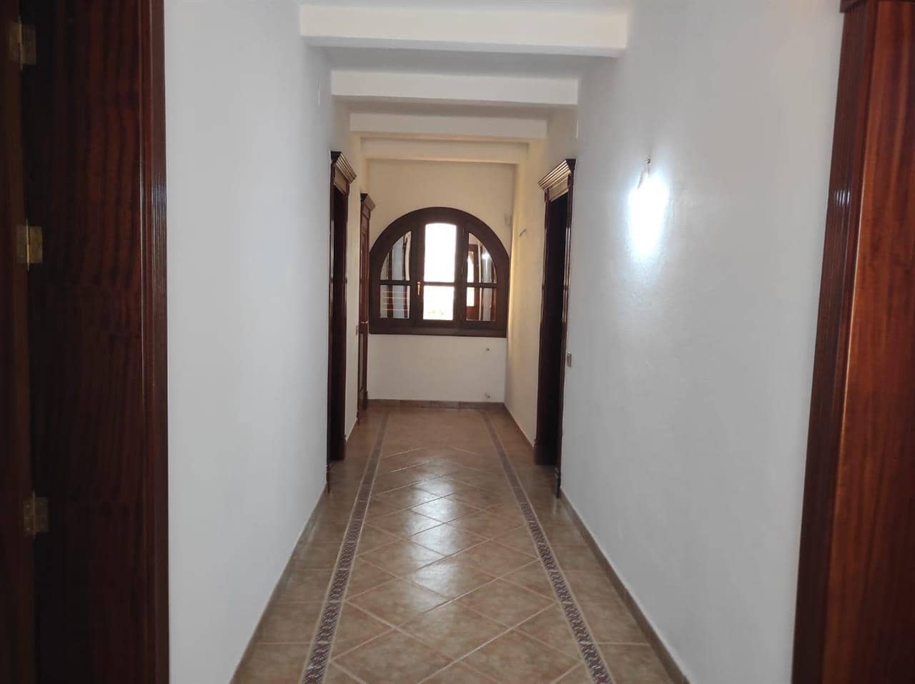 10 soveværelse Villa til salg i Cela - € 395.000 (Ref: 8671791)