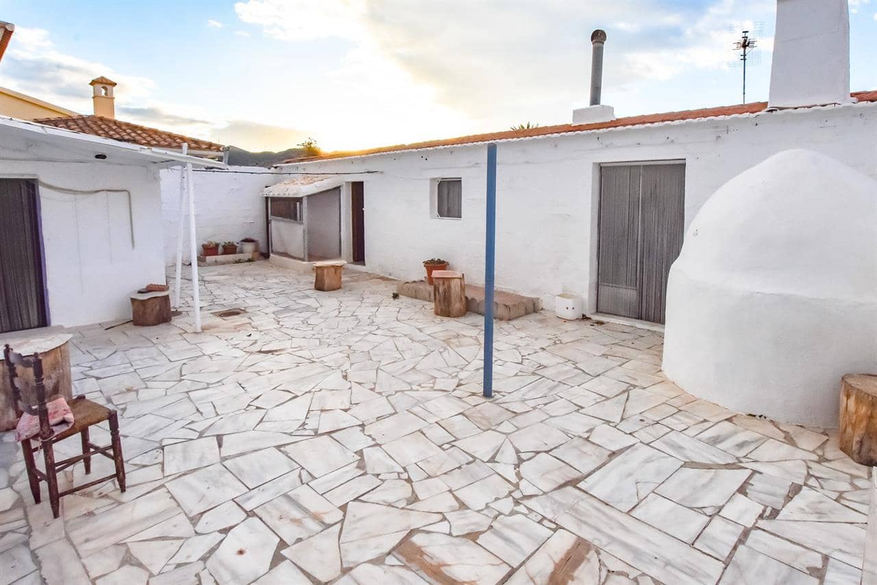 3 bedroom Villa for sale in La Alfoquia - € 159,000 (Ref: 8703914)