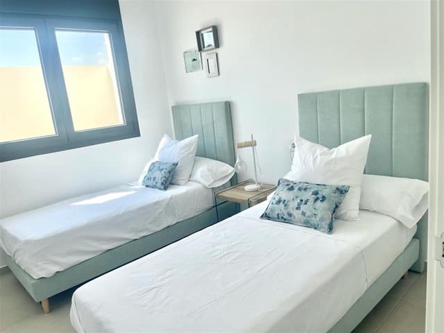 Adosado de 3 habitaciones en Torre-Pacheco en venta con piscina - 319.000 € (Ref: 8721883)