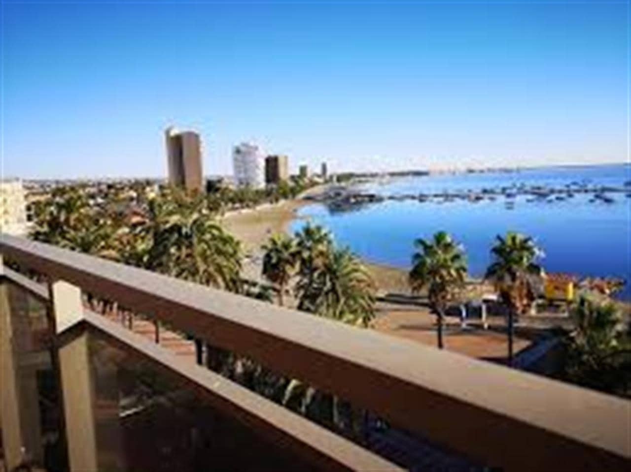 3 soveværelse Villa til salg i Los Alcazares med swimmingpool - € 374.000 (Ref: 8723746)