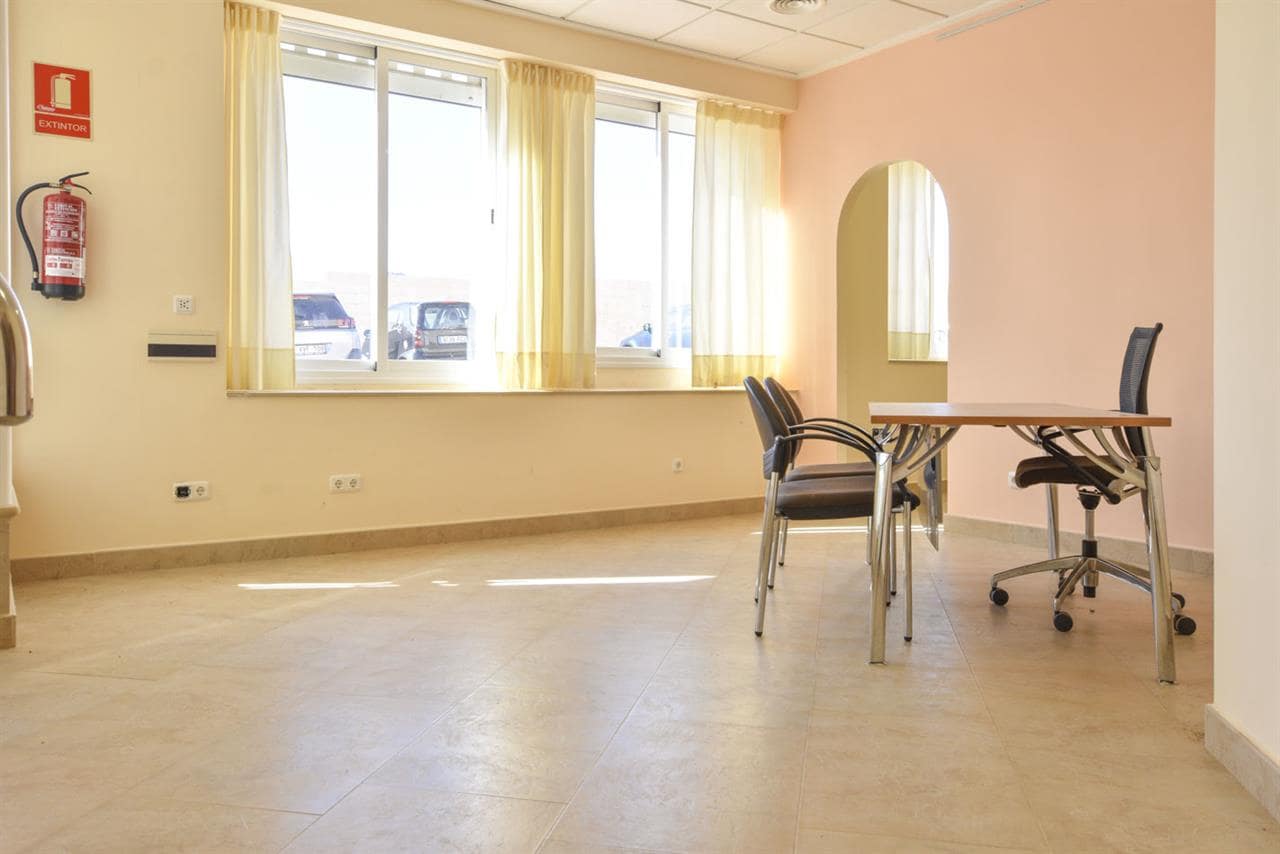 Erhverv til salg i San Juan de los Terreros - € 139.000 (Ref: 8868429)