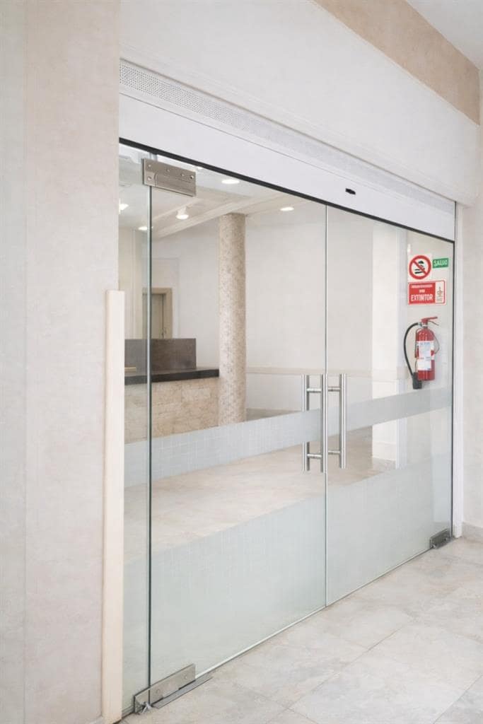 Komercyjne do wynajęcia w San Juan de los Terreros - 1 400 € (Ref: 8868430)