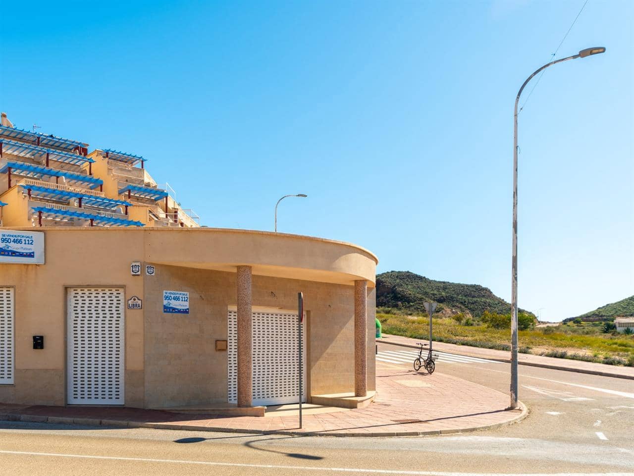 Local Comercial en San Juan de los Terreros en alquiler - 1.400 € (Ref: 8868430)
