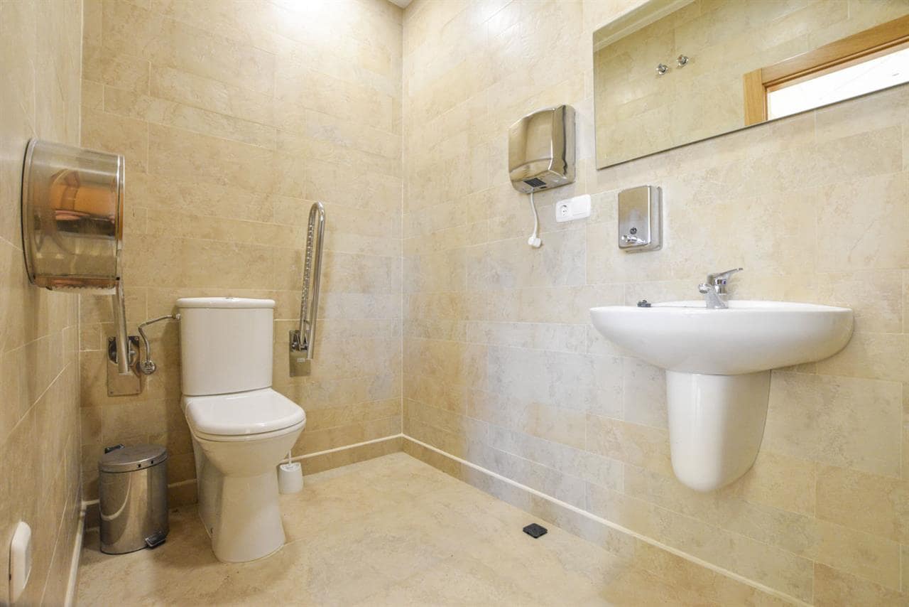 Commercieel te huur in San Juan de los Terreros - € 700 (Ref: 8923688)